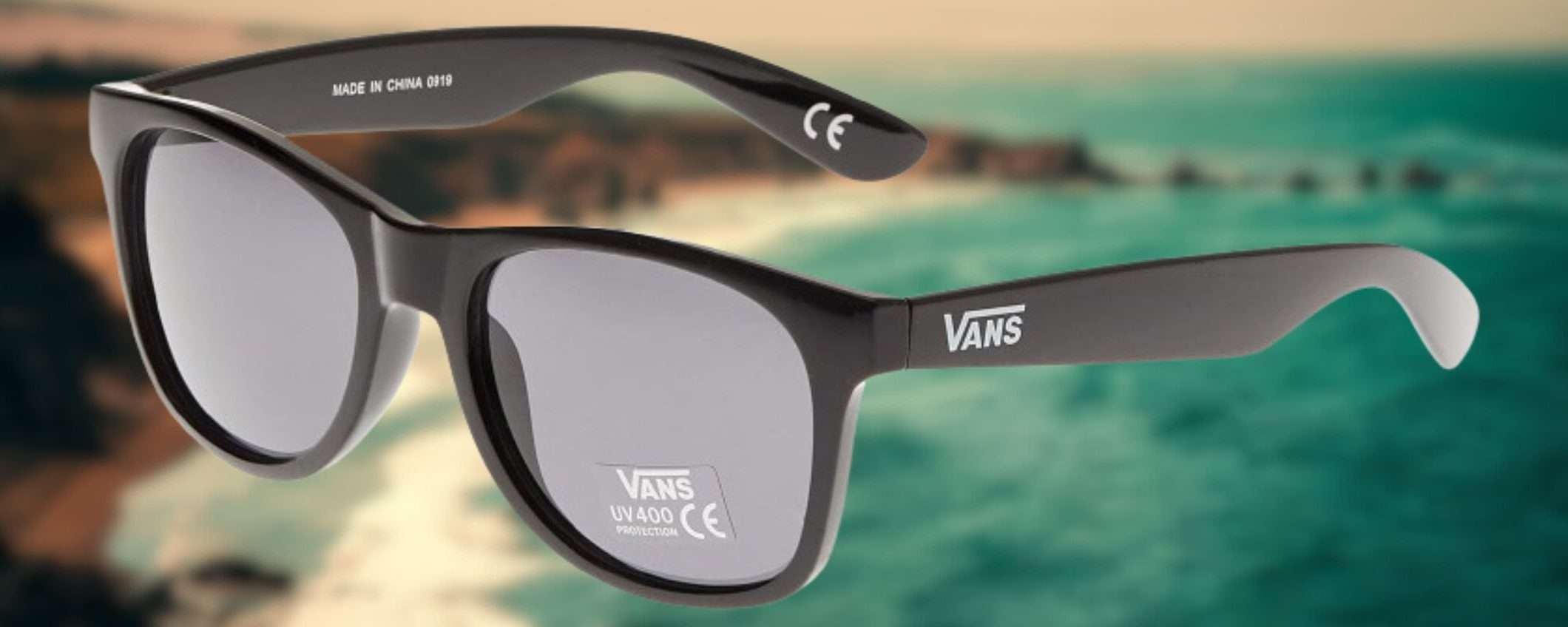 Solo 12,95€ per gli occhiali da sole VANS su Amazon: sono SPETTACOLARI Solo 12,95€ per gli occhiali da sole VANS su Amazon: sono SPETTACOLARI