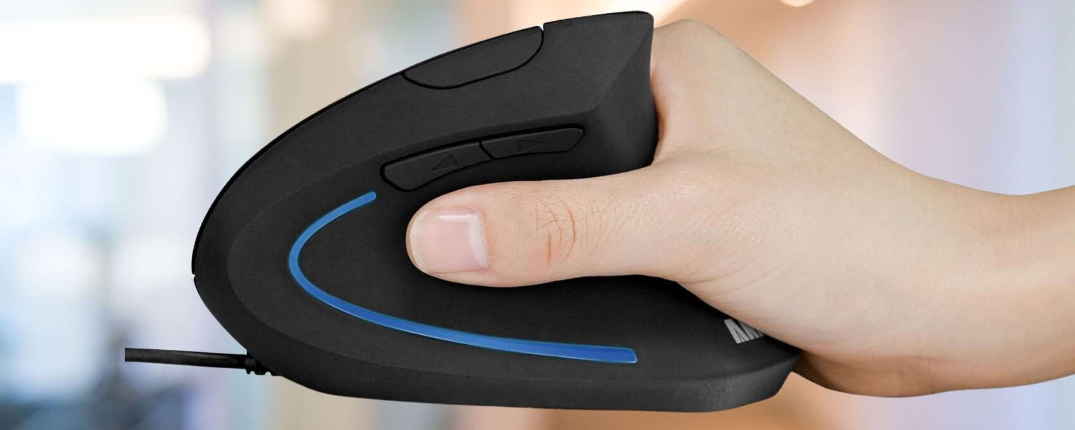 Mouse verticale a 13,99 euro: massima ergonomia con lo sconto Amazon Mouse verticale a 13,99 euro: massima ergonomia con lo sconto Amazon