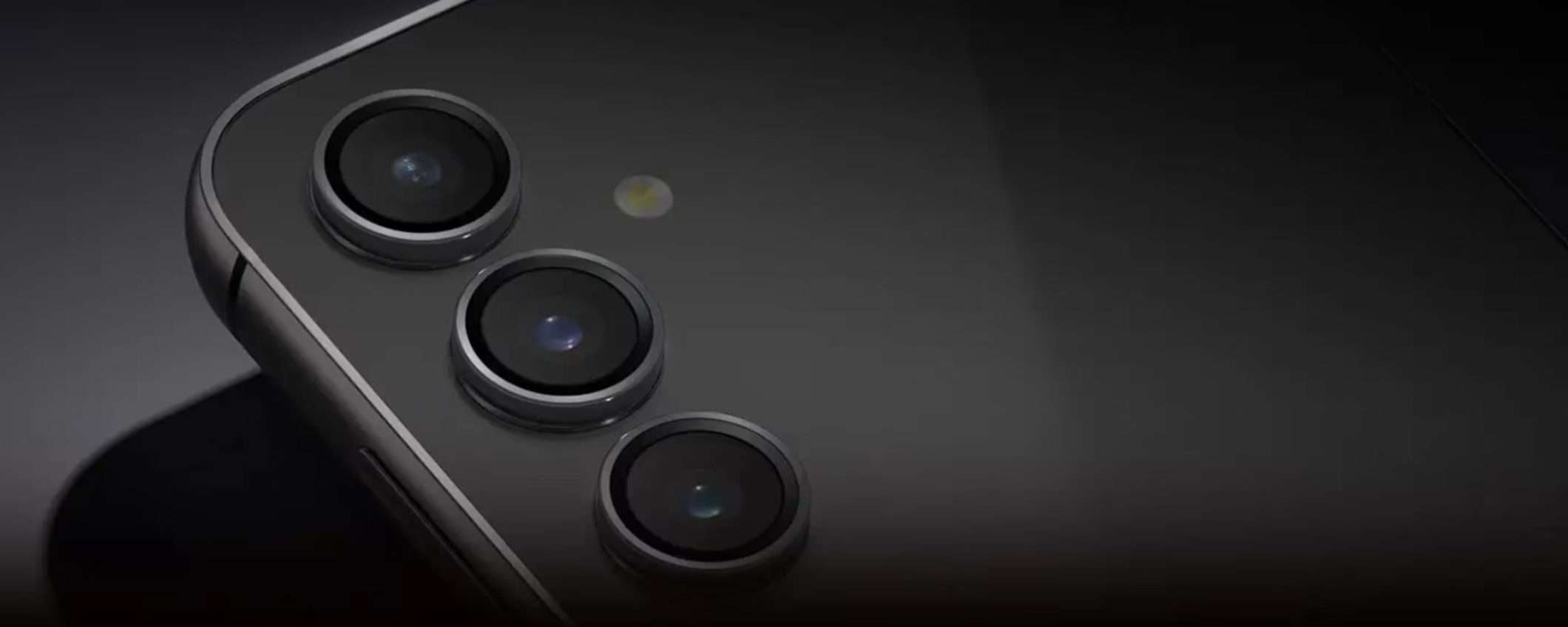 Samsung Galaxy S24 FE potrebbe avere una fotocamera già vista Samsung Galaxy S24 FE potrebbe avere una fotocamera già vista