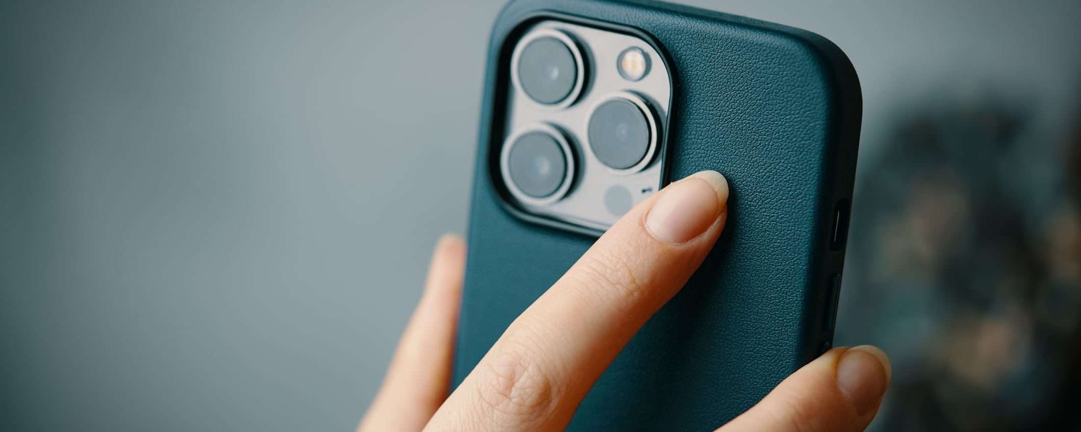 iPhone del futuro: display posteriore e fotocamere aggiuntive? Cosa dice l'ultimo brevetto iPhone del futuro: display posteriore e fotocamere aggiuntive? Cosa dice l'ultimo brevetto