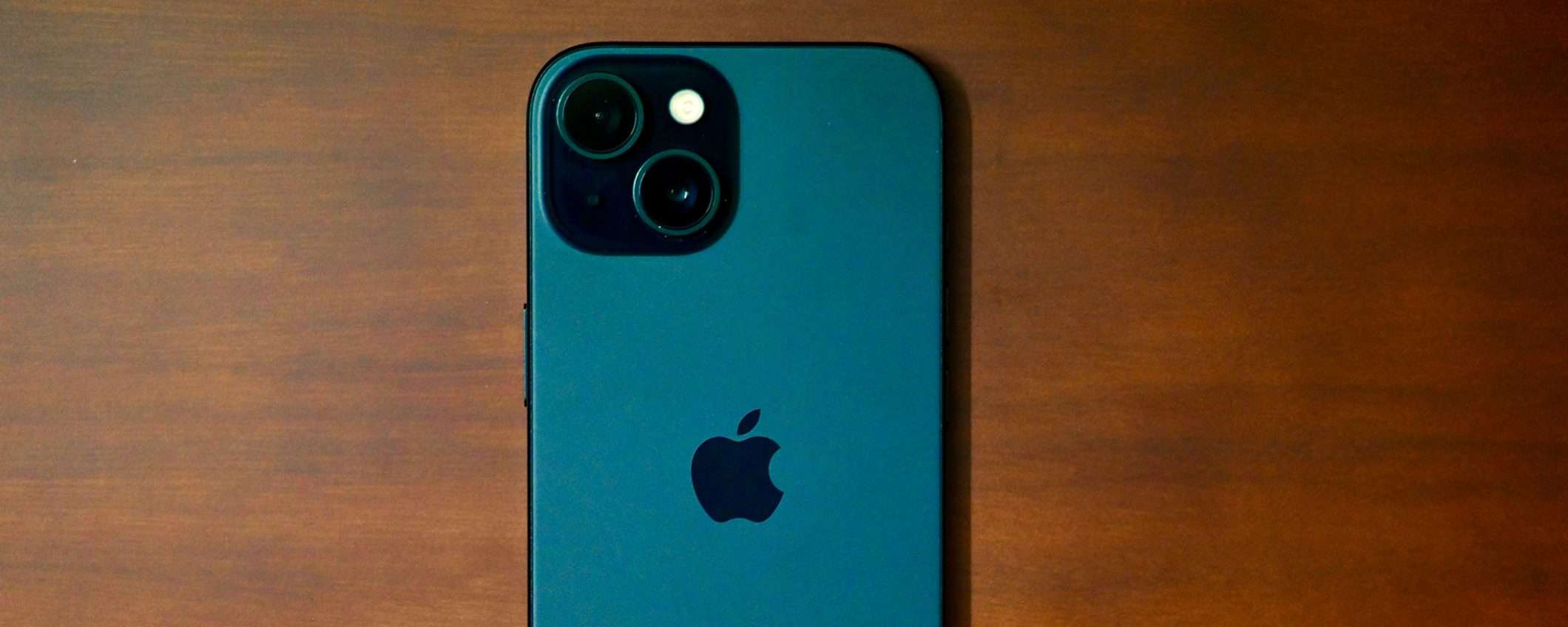 iOS porta tante novità: anche 8 nuovi sfondi dai motivi astratti iOS porta tante novità: anche 8 nuovi sfondi dai motivi astratti
