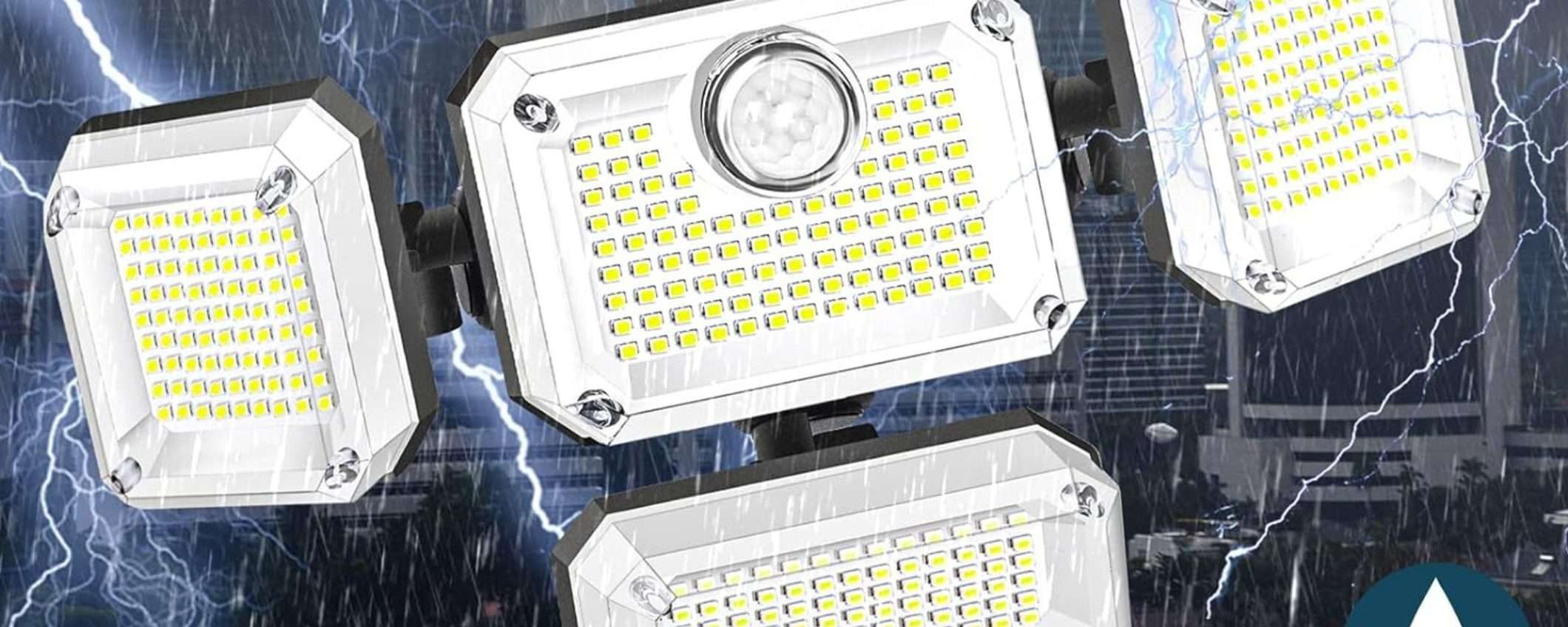 333 LED e una luce MOSTRUOSA: faro solare a prezzo SHOCK su Amazon (15€)