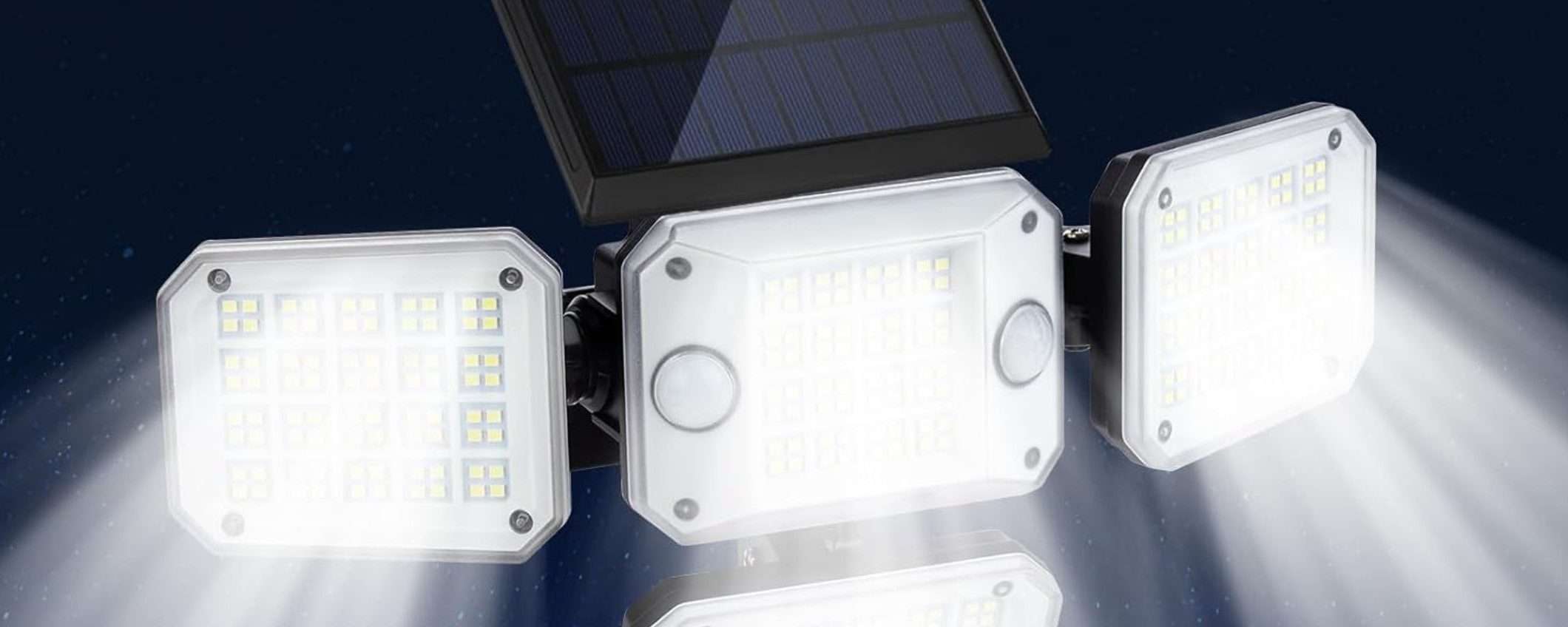 Questa luce solare da 3500 lumen ILLUMINA a giorno: 4 teste e 296 LED (22€) Questa luce solare da 3500 lumen ILLUMINA a giorno: 4 teste e 296 LED (22€)