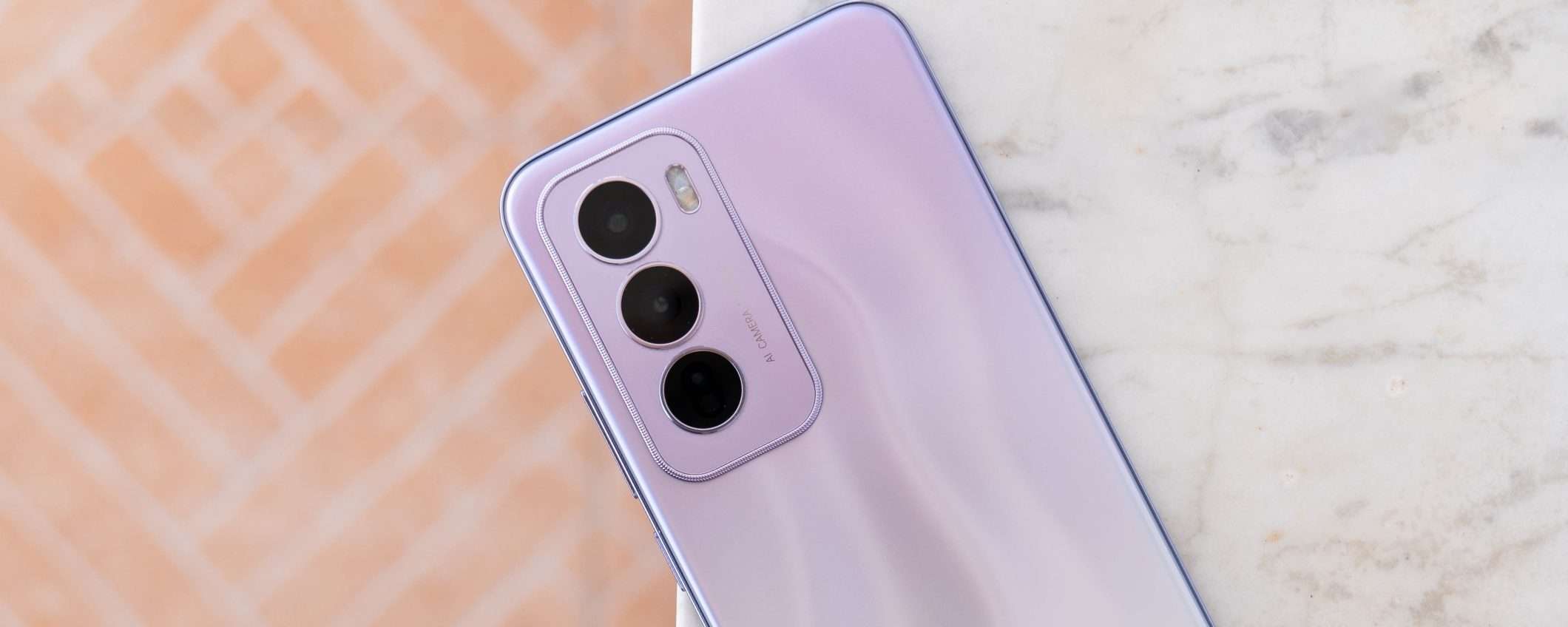 Recensione OPPO Reno12 Pro, il medio gamma da avere: tanta RAM, ottime foto e super autonomia Recensione OPPO Reno12 Pro, il medio gamma da avere: tanta RAM, ottime foto e super autonomia