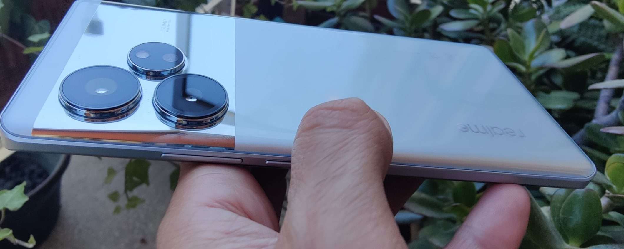realme GT 6: il flagship killer del 2024? (recensione) realme GT 6: il flagship killer del 2024? (recensione)
