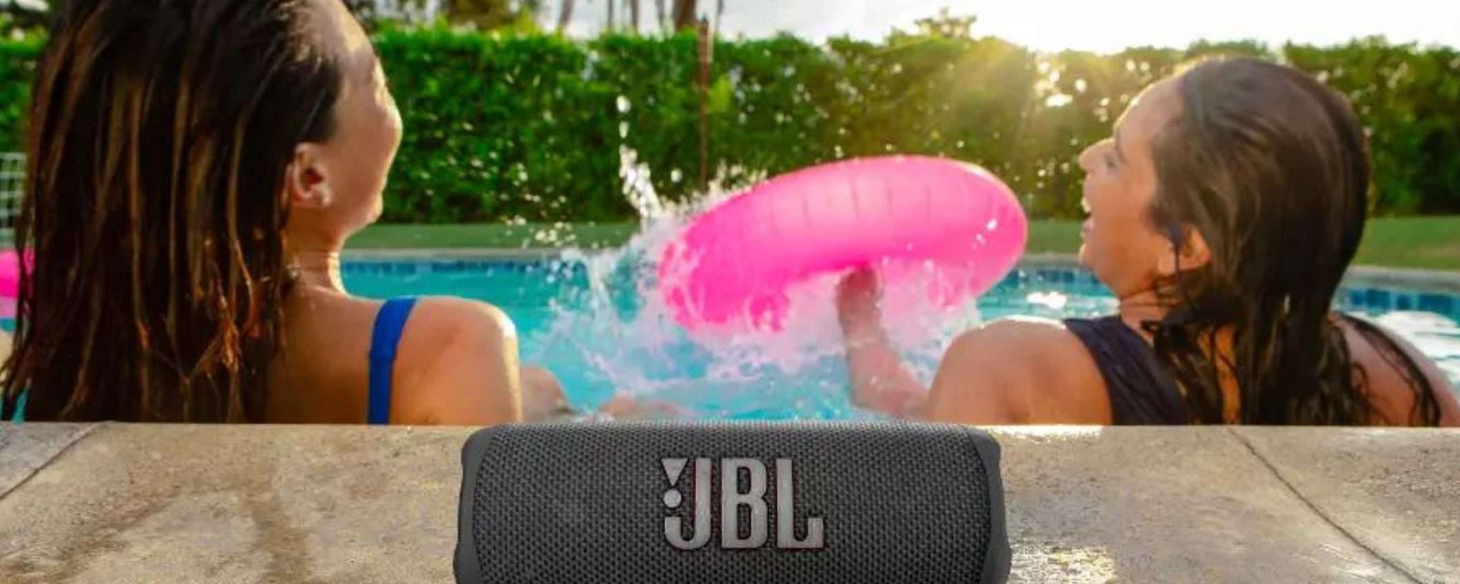 Audio POTENTE a 360° e 12 ore di autonomia: JBL Flip 6 crolla del 41% su Amazon Audio POTENTE a 360° e 12 ore di autonomia: JBL Flip 6 crolla del 41% su Amazon