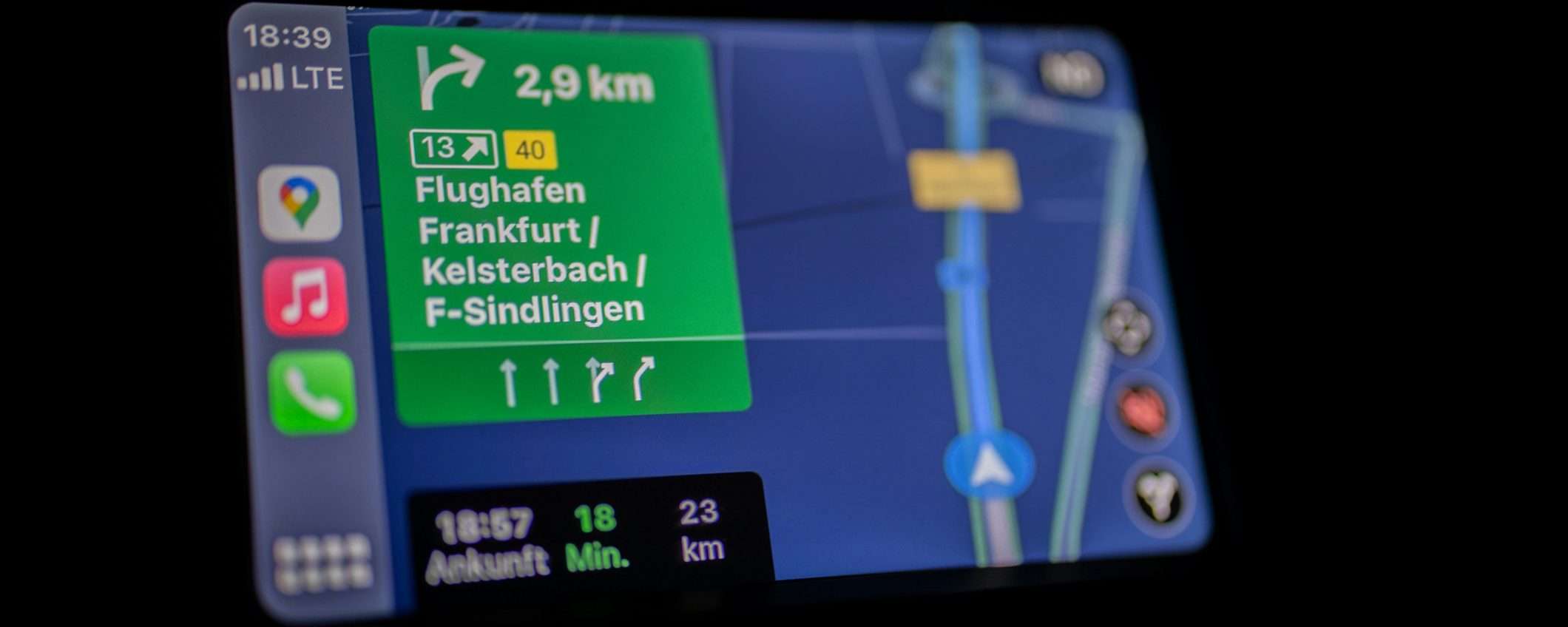 Apple CarPlay: ora è possibile segnalare incidenti in Google Maps Apple CarPlay: ora è possibile segnalare incidenti in Google Maps