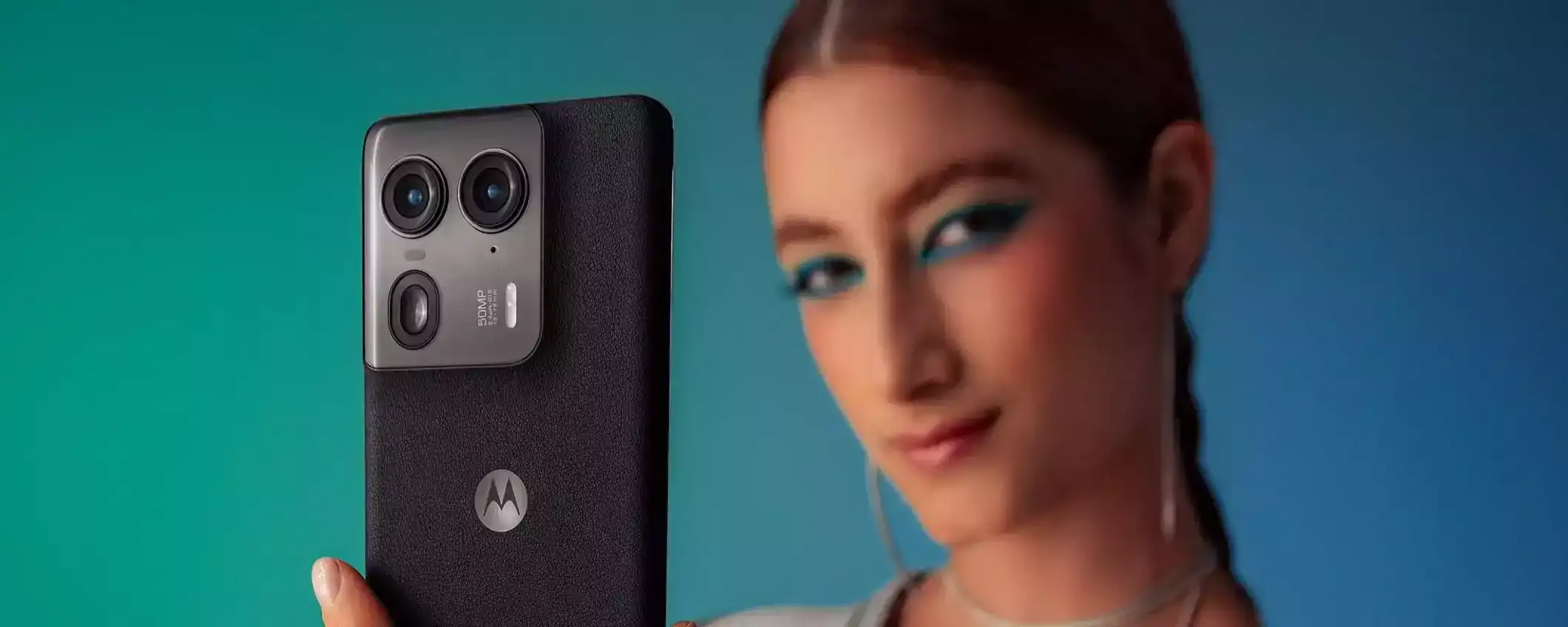 Motorola Edge 50 Pro: il flagship killer in super offerta Motorola Edge 50 Pro: il flagship killer in super offerta
