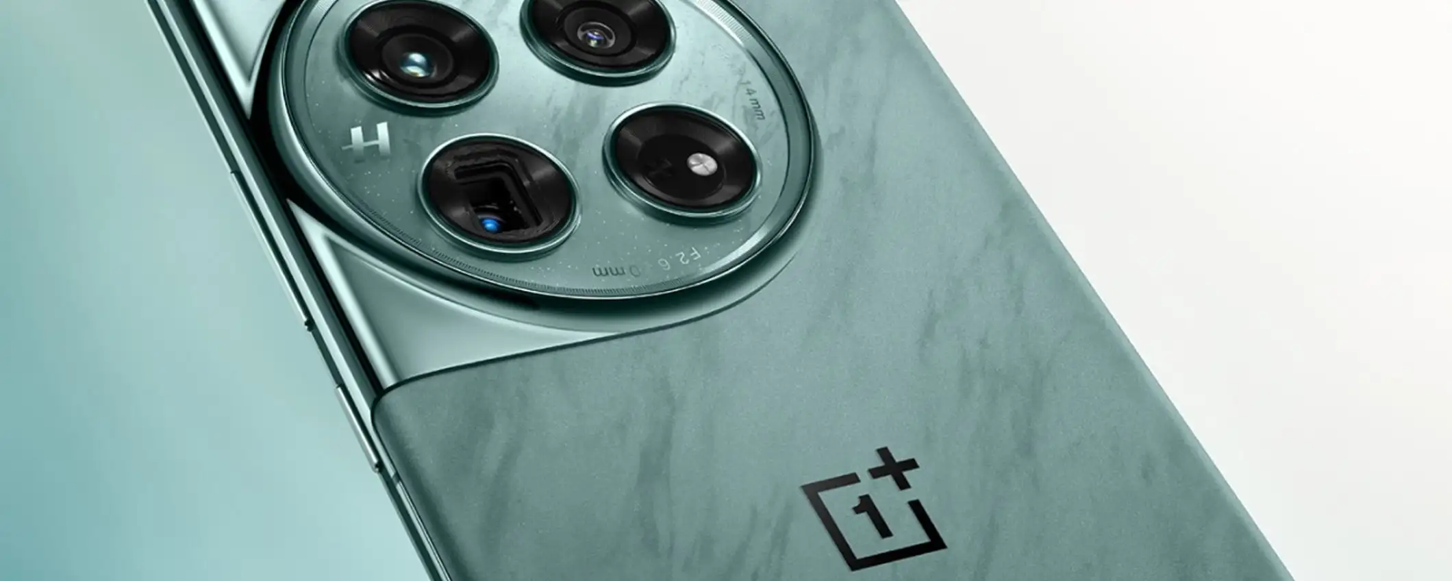 OnePlus 13: oltre 6.000 mAh di batteria, secondo un leak OnePlus 13: oltre 6.000 mAh di batteria, secondo un leak