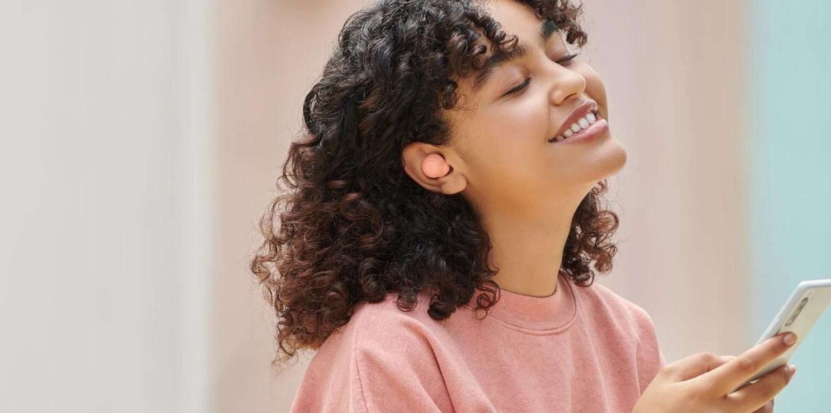 Questi auricolari Bluetooth Sony sono al minimo su Amazon: costano meno di 40€ Questi auricolari Bluetooth Sony sono al minimo su Amazon: costano meno di 40€