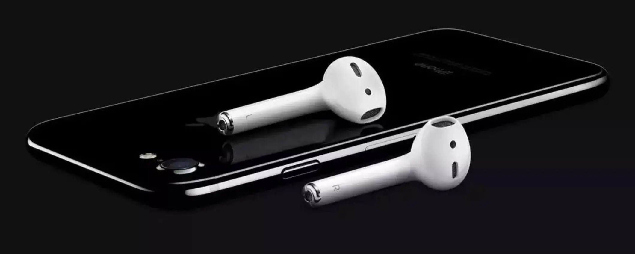 AirPods di seconda generazione: sconto FOLLE del 31% su Amazon AirPods di seconda generazione: sconto FOLLE del 31% su Amazon