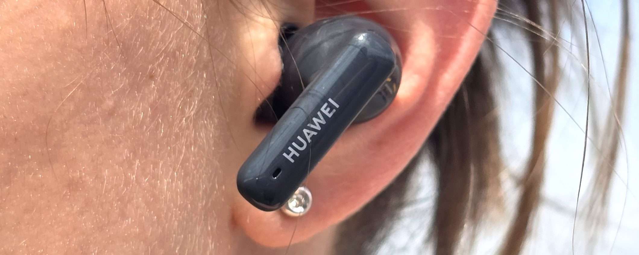 Huawei FreeBuds 6i: anche l'orecchio vuole la sua parte Huawei FreeBuds 6i: anche l'orecchio vuole la sua parte