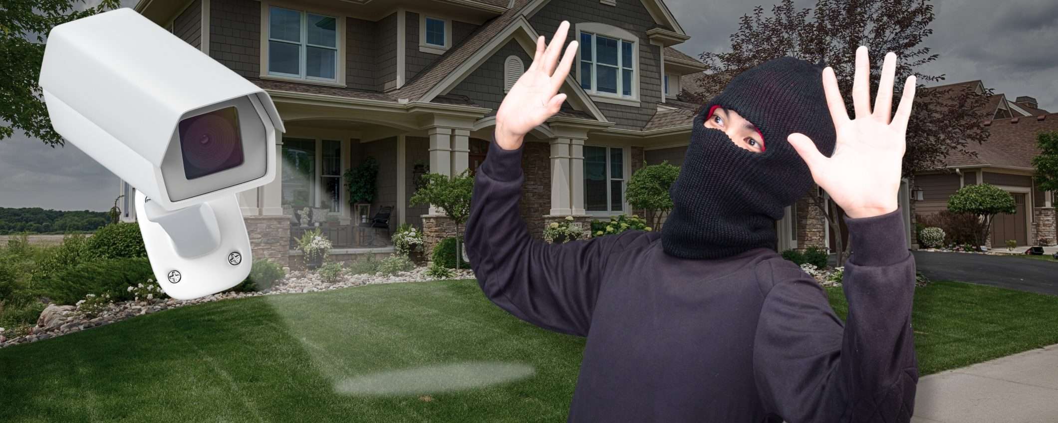 Allarme ladri, ecco i dispositivi smart su Amazon per proteggere casa in vacanza Allarme ladri, ecco i dispositivi smart su Amazon per proteggere casa in vacanza