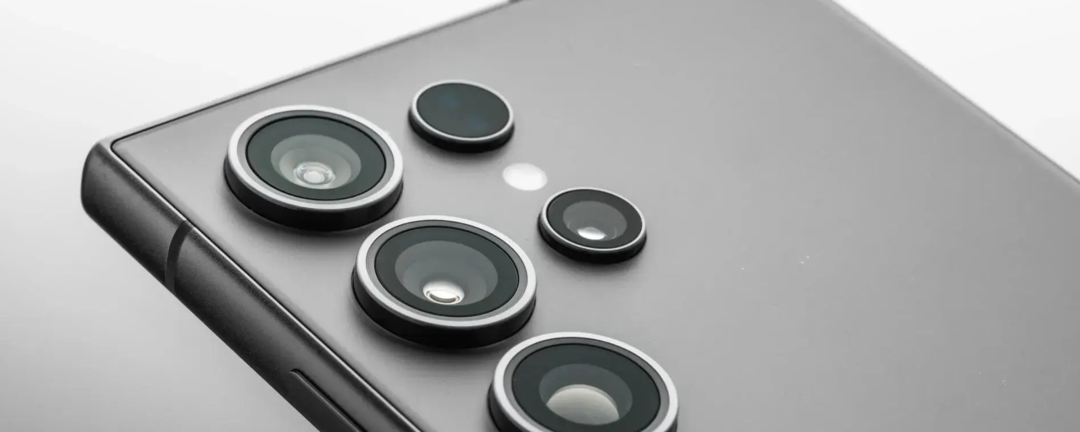 Samsung Galaxy S25 Ultra sarà anche un'ottima console portatile? Samsung Galaxy S25 Ultra sarà anche un'ottima console portatile?