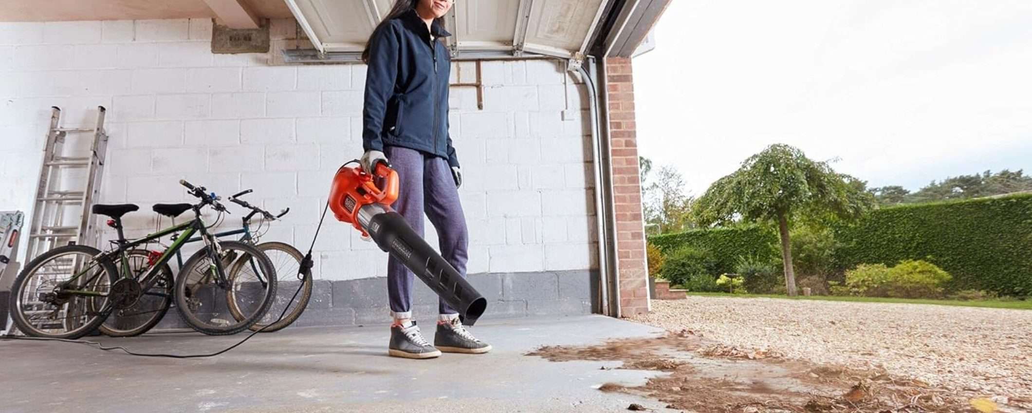 Il potente soffiatore Black+Decker è in offerta su Amazon, anche a rate Il potente soffiatore Black+Decker è in offerta su Amazon, anche a rate