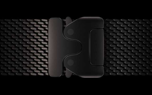 apple-watch-ultra-2-cinturino-milanese-loop-titanio