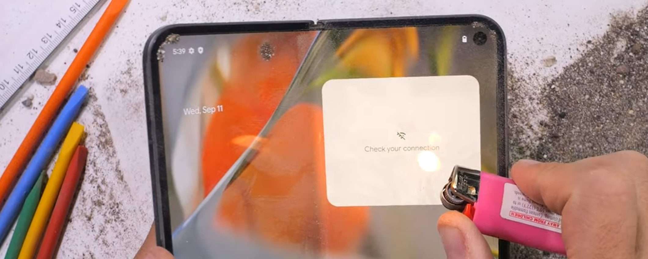 Google Pixel 9 Pro Fold non è esattamente il top della resistenza Google Pixel 9 Pro Fold non è esattamente il top della resistenza