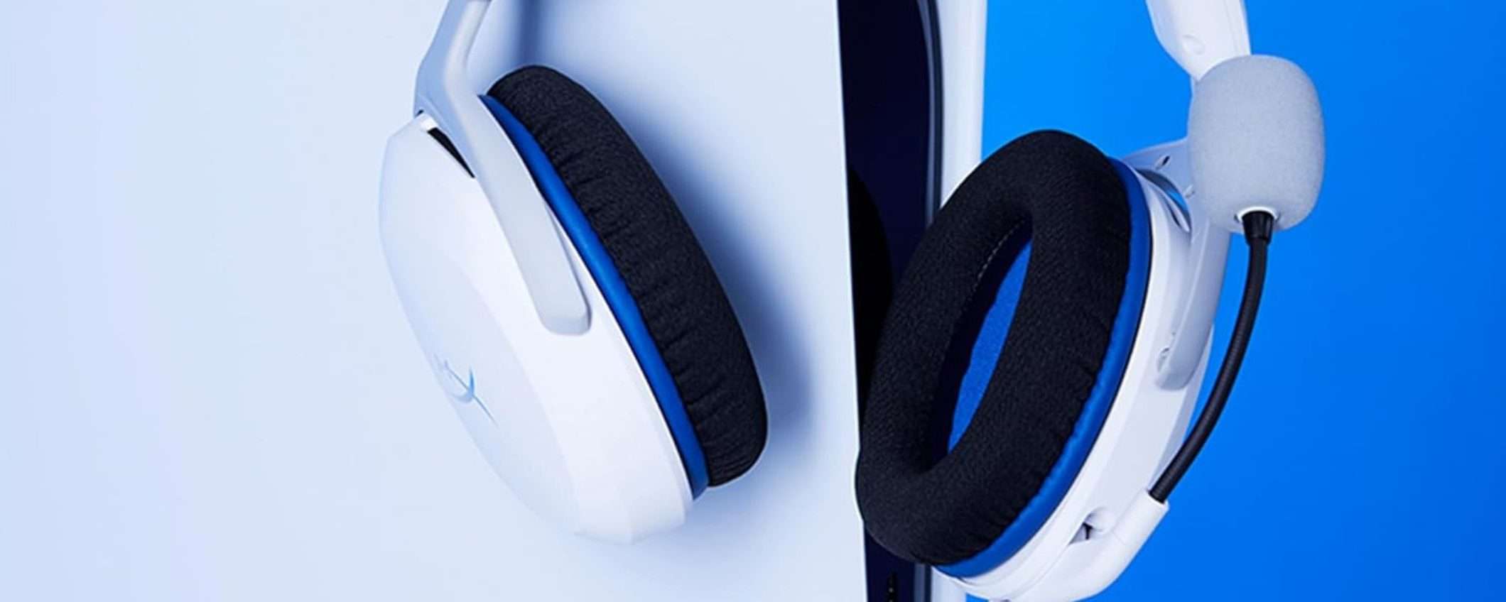 Cuffie da gaming HyperX per PC, PS4 e PS5: metà prezzo su Amazon a meno di 25 euro Cuffie da gaming HyperX per PC, PS4 e PS5: metà prezzo su Amazon a meno di 25 euro