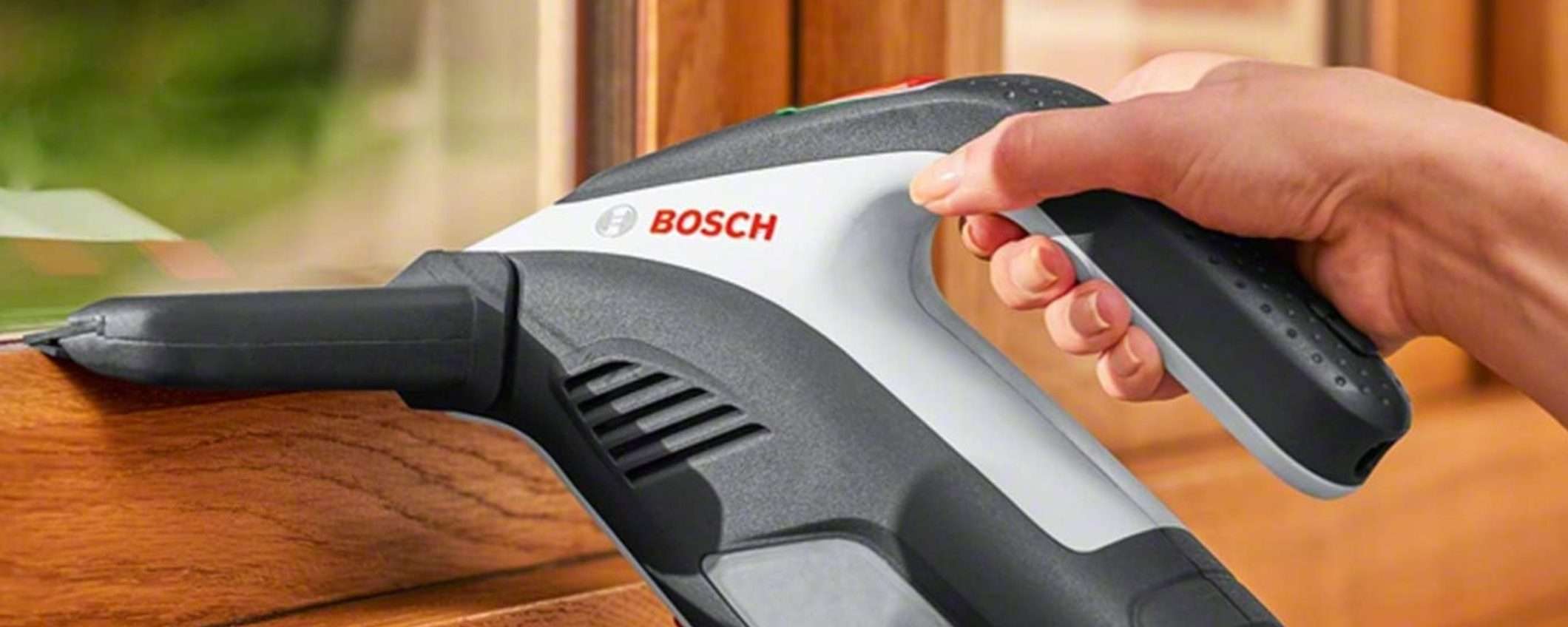 Bosch: lavavetri scontatissimo su Amazon, vetri BRILLANTI senza sforzo Bosch: lavavetri scontatissimo su Amazon, vetri BRILLANTI senza sforzo
