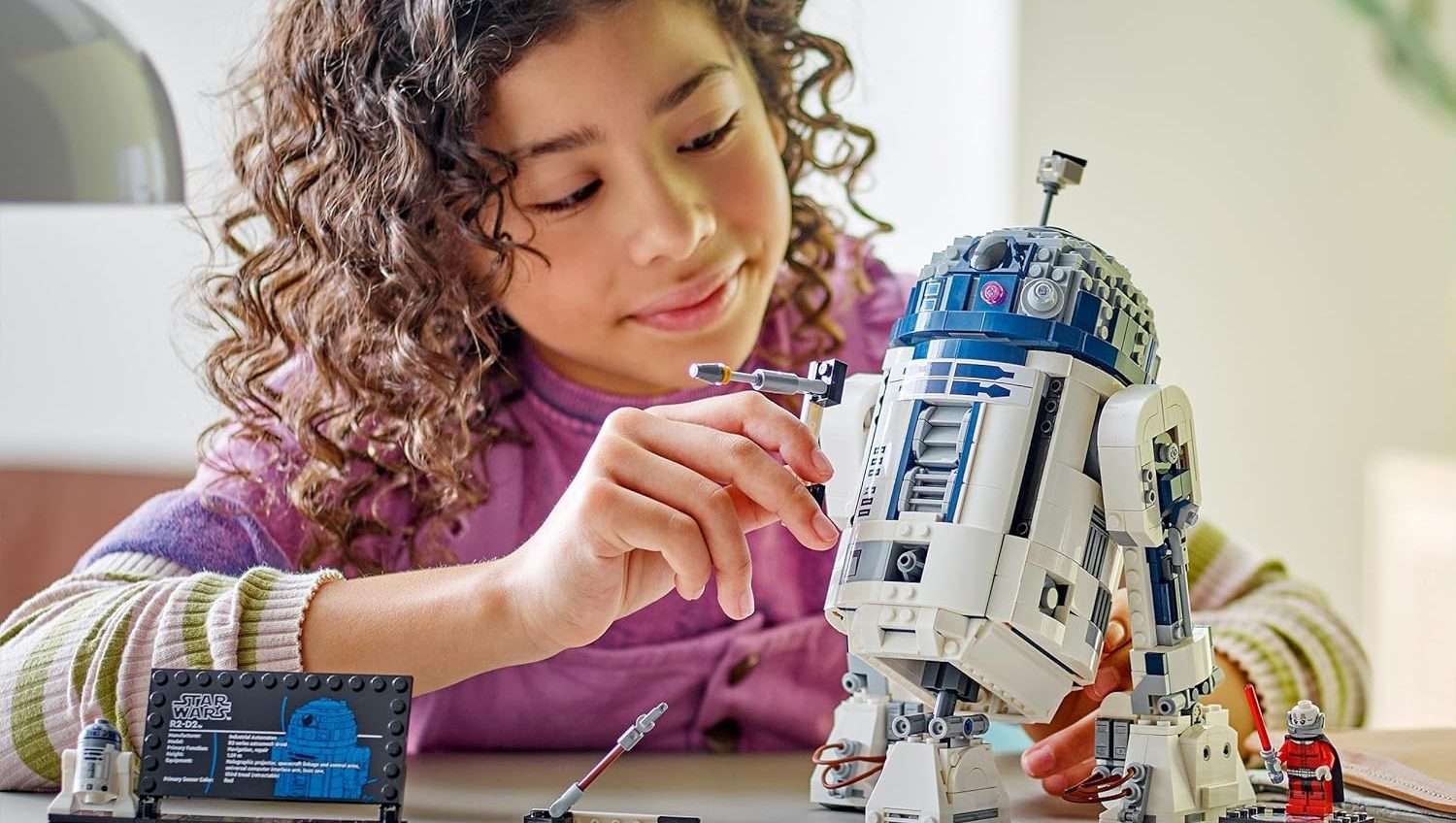LEGO R2-D2 (75379), offerta galattica: oggi lo paghi solo 74,99€ (-25%) LEGO R2-D2 (75379), offerta galattica: oggi lo paghi solo 74,99€ (-25%)