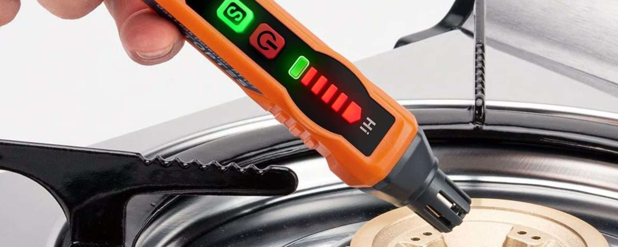 Rileva le perdite di gas con questo strumento in offerta su Amazon Rileva le perdite di gas con questo strumento in offerta su Amazon