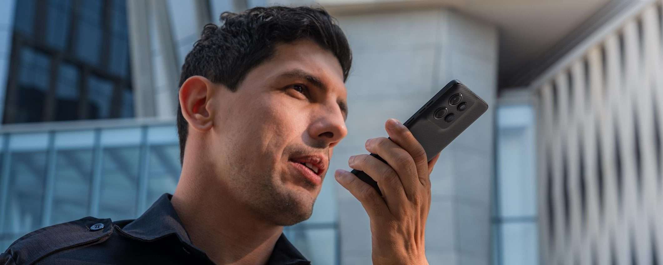 Motorola presenta ThinkPhone25 e moto g75 5G business edition Motorola presenta ThinkPhone25 e moto g75 5G business edition