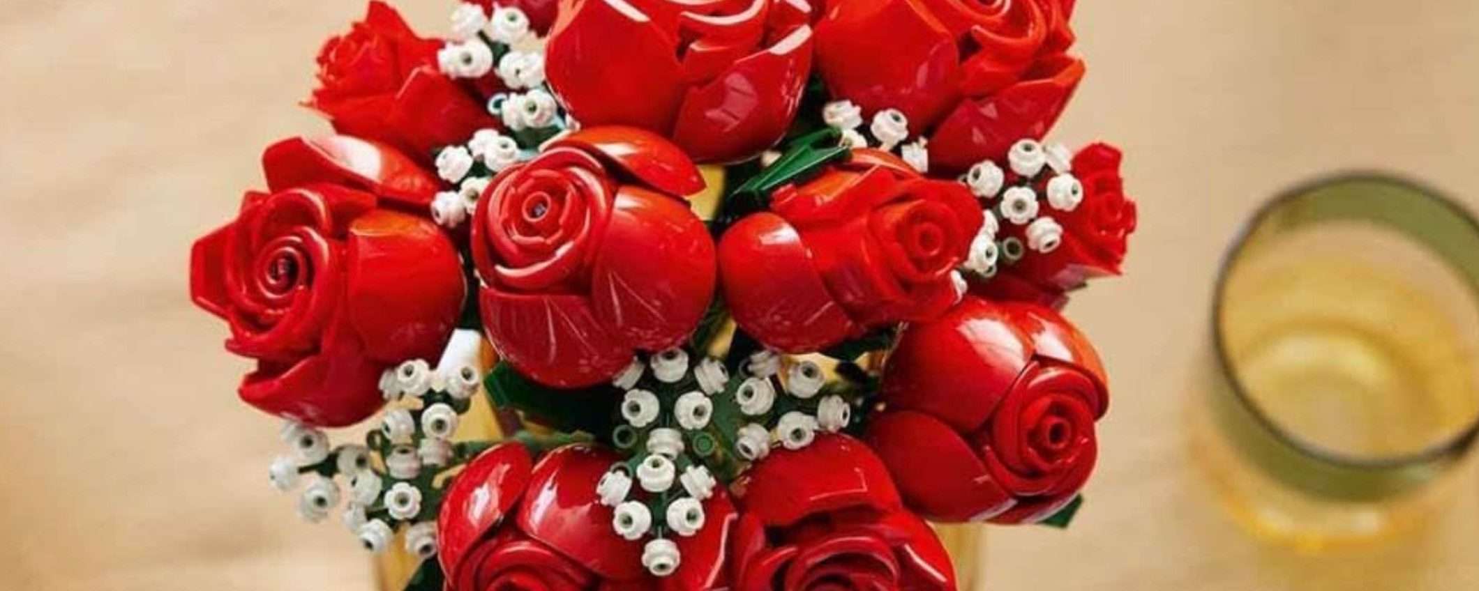 Il set LEGO Bouquet di Rose torna in sconto su Amazon: risparmi il 20% Il set LEGO Bouquet di Rose torna in sconto su Amazon: risparmi il 20%