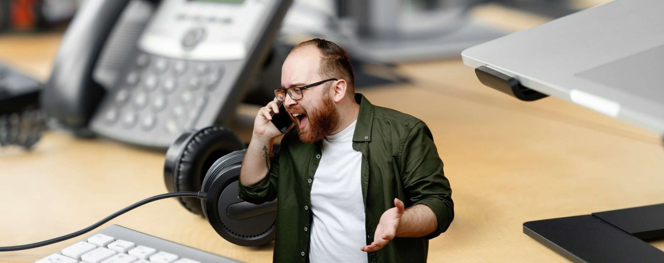 Agcom: nuove regole contro le telefonate spam Agcom: nuove regole contro le telefonate spam