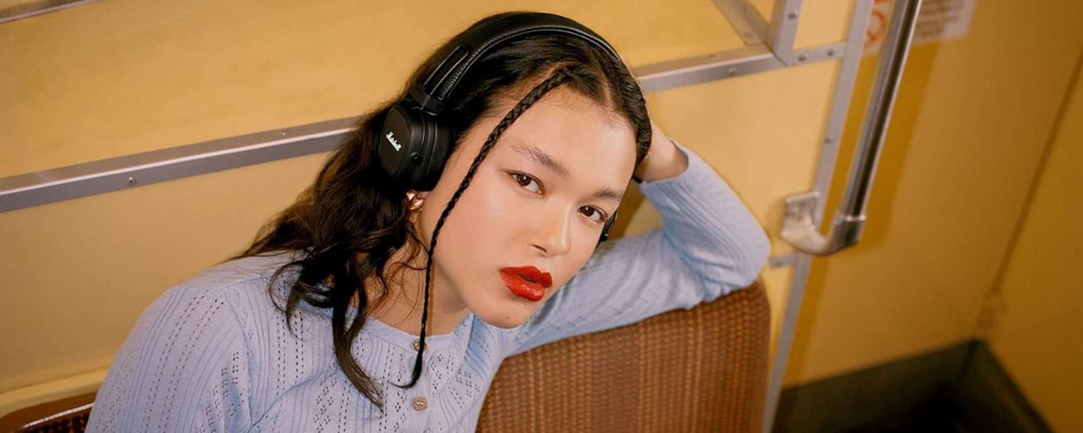 Marshall Major IV: cuffie Bluetooth dal design unico e 80h di audio (-53%) Marshall Major IV: cuffie Bluetooth dal design unico e 80h di audio (-53%)