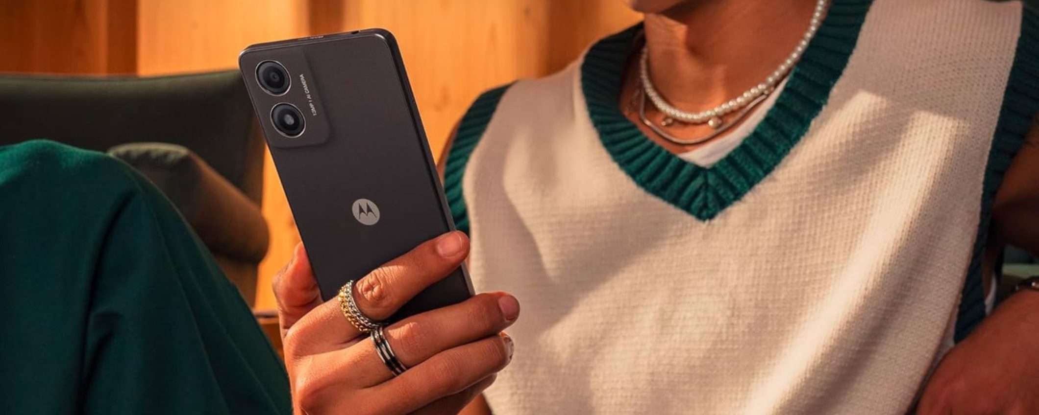 Motorola moto e14 è il LOW COST ideale per chiudere il 2024 in bellezza (-37%) Motorola moto e14 è il LOW COST ideale per chiudere il 2024 in bellezza (-37%)