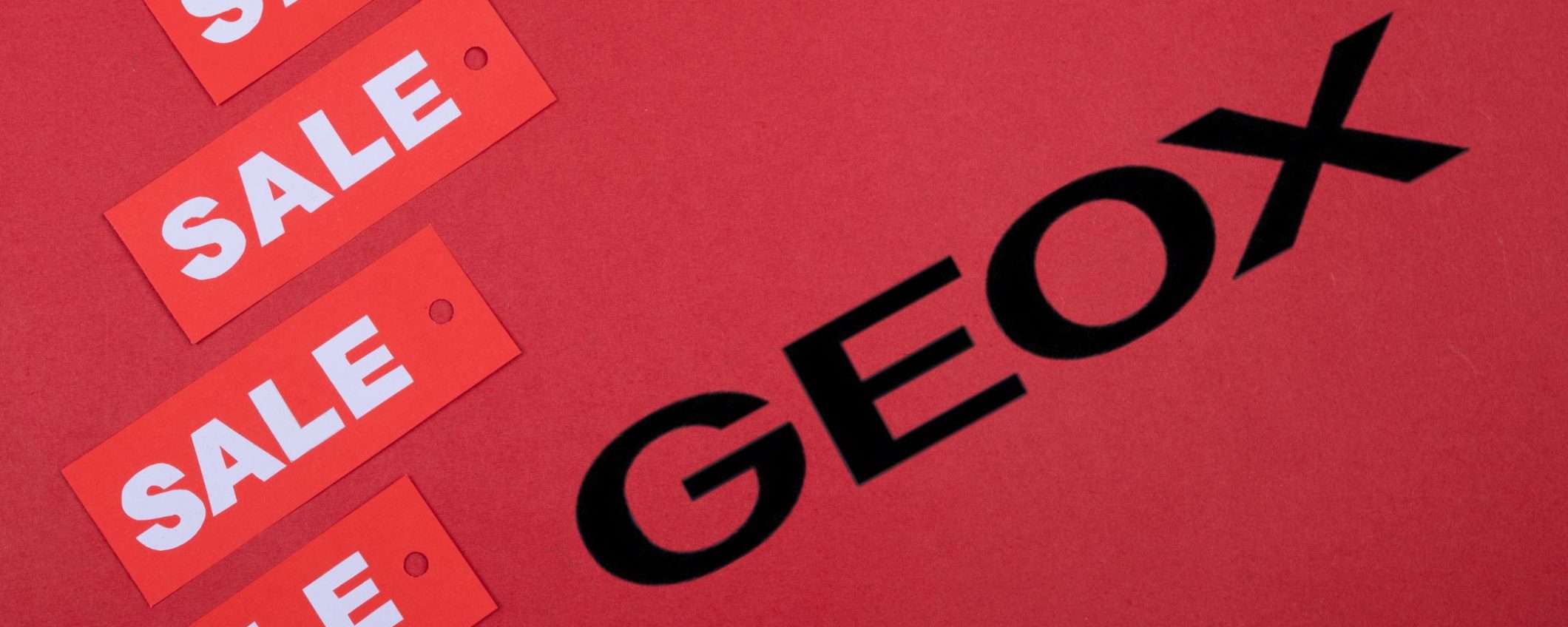 Geox da 43€ su Amazon: prezzi da RINNOVO LOCALE (sconti fino al 60%) Geox da 43€ su Amazon: prezzi da RINNOVO LOCALE (sconti fino al 60%)