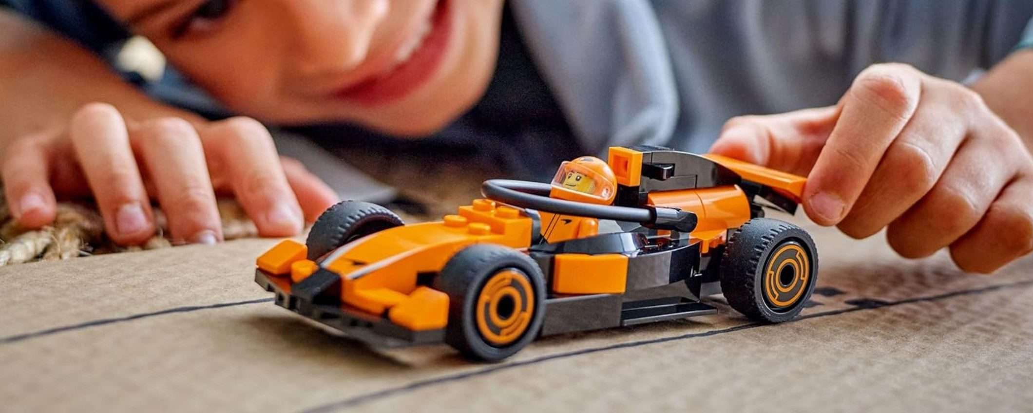Il set LEGO della McLaren di F1 costa POCHISSIMO su Amazon Il set LEGO della McLaren di F1 costa POCHISSIMO su Amazon