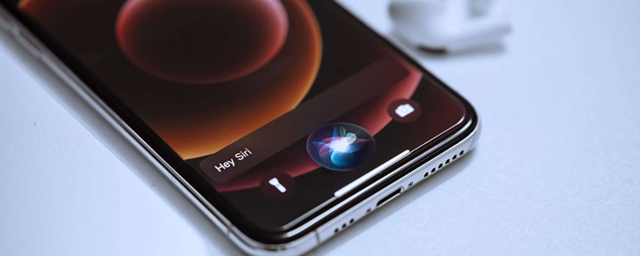 Apple prepara una versione di Siri potenziata con iOS 18.4 Apple prepara una versione di Siri potenziata con iOS 18.4