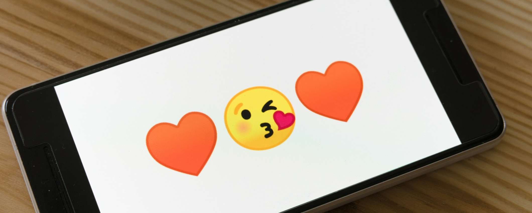 Come creare un'emoji personalizzata su WhatsApp Come creare un'emoji personalizzata su WhatsApp