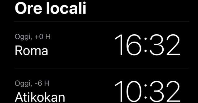 Come controllare più orari nell'app Orologio su iPhone