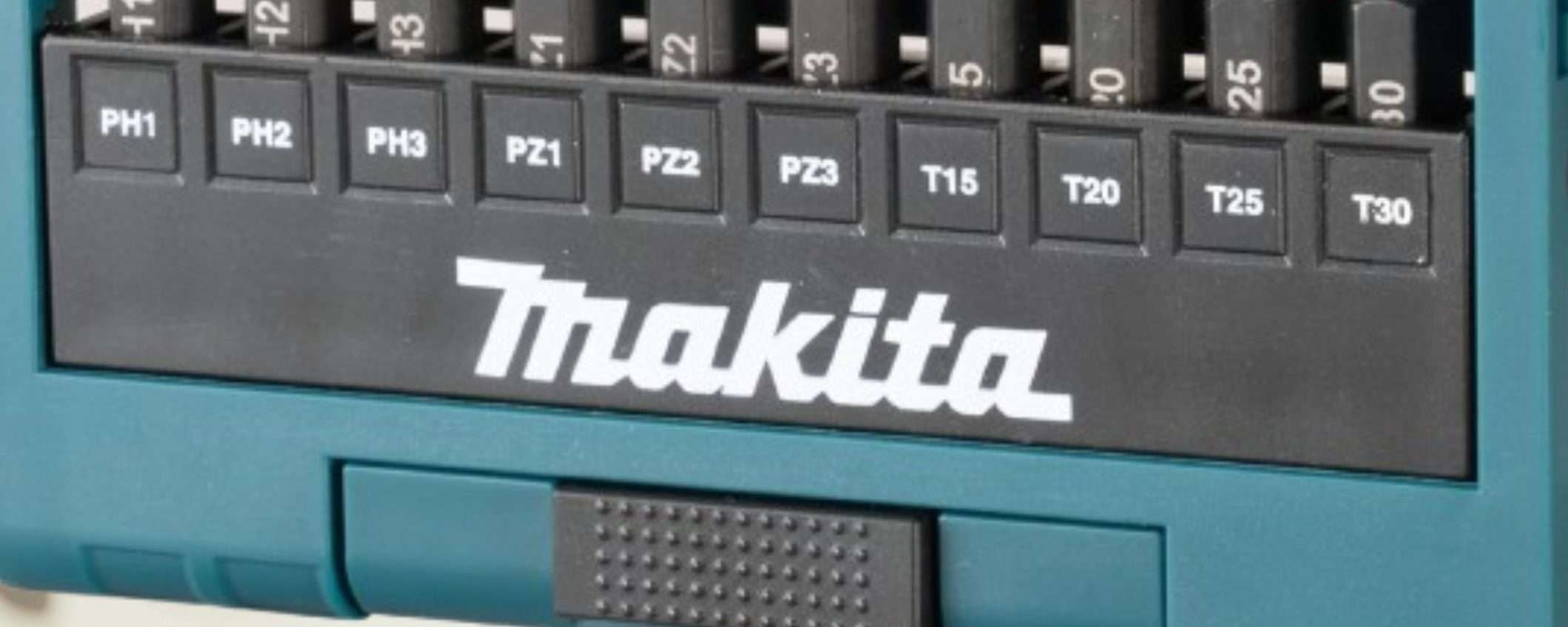 Makita FUORITUTTO da 9€ a 60€ su Amazon: occasioni super premium Makita FUORITUTTO da 9€ a 60€ su Amazon: occasioni super premium
