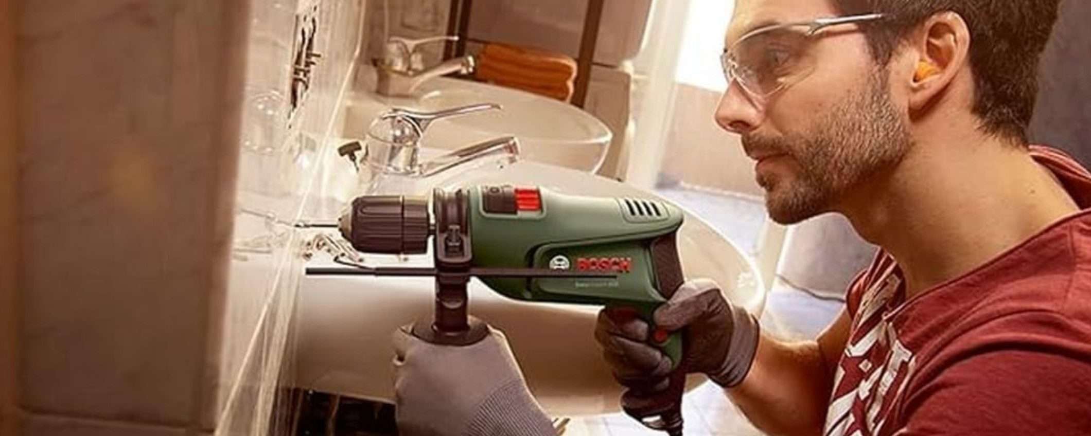 Trapano a Percussione Bosch in super offerta: 33% di sconto su Amazon Trapano a Percussione Bosch in super offerta: 33% di sconto su Amazon
