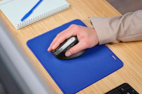 mouse-wireless-verticale-trust-yuno-6-pulsanti-super-ergonomico