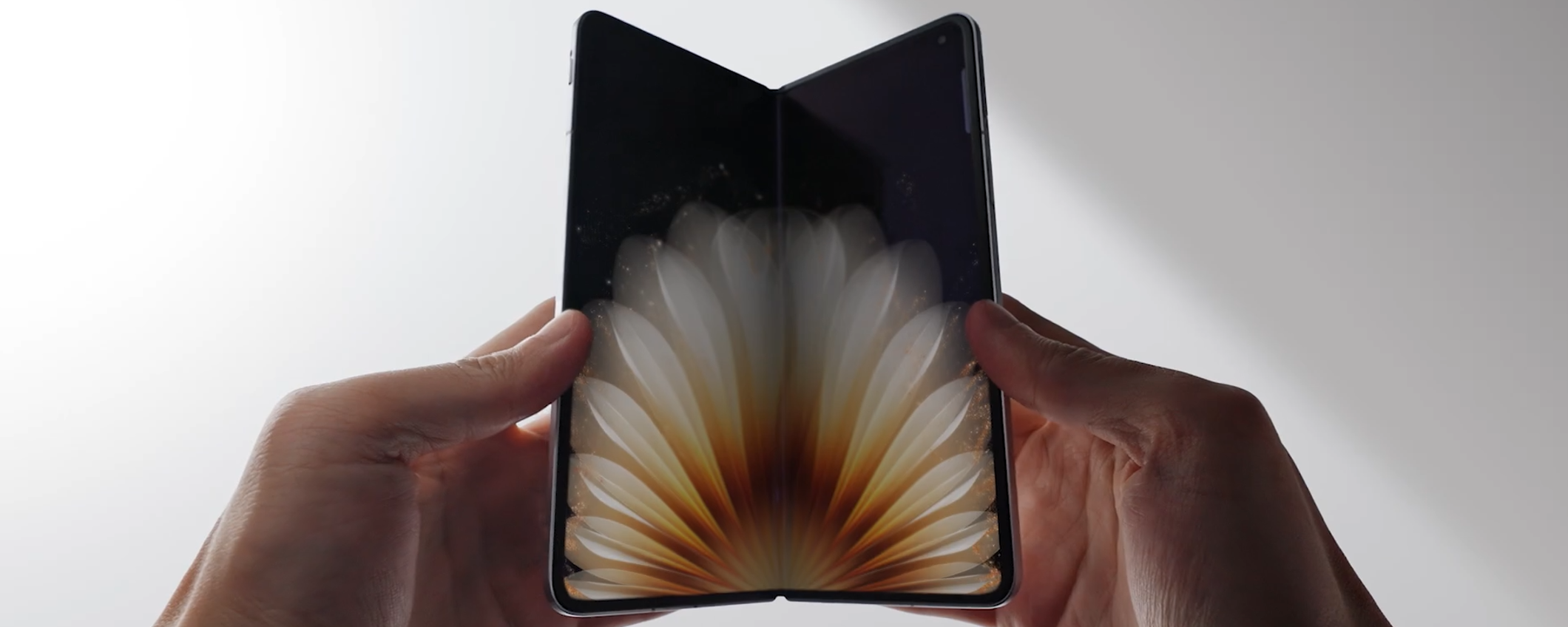 Oppo Find N5 ufficiale: lo smartphone pieghevole più sottile al mondo è qui Oppo Find N5 ufficiale: lo smartphone pieghevole più sottile al mondo è qui
