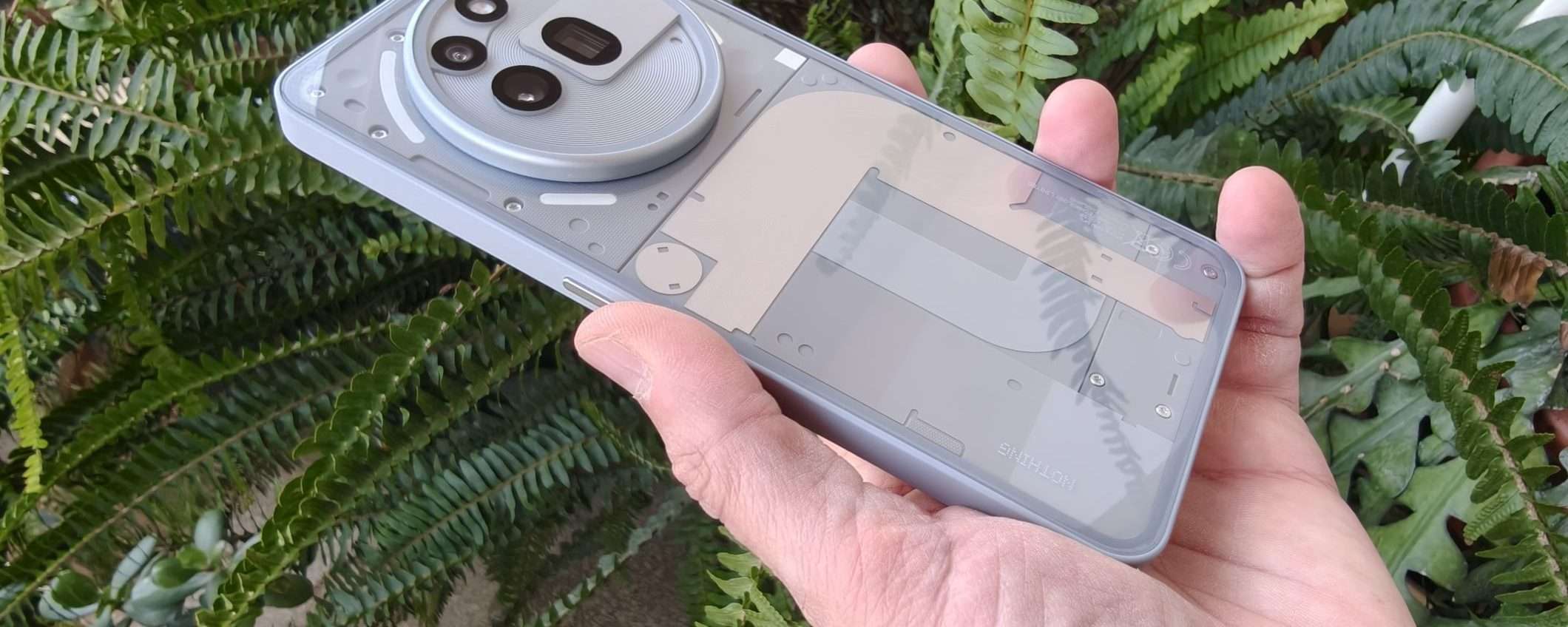 Nothing Phone (3a) Pro: bello, potente e con un tasto in più (recensione) Nothing Phone (3a) Pro: bello, potente e con un tasto in più (recensione)