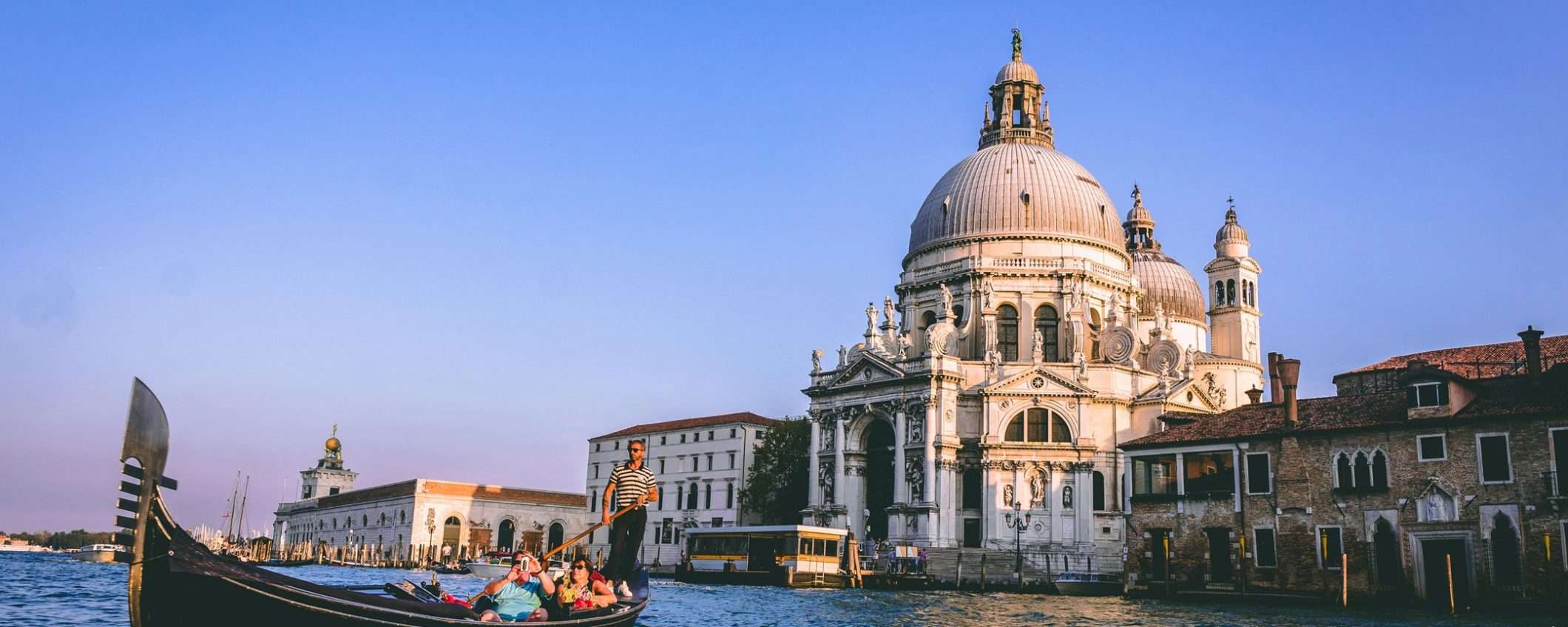 VPN per l'Italia: per chi si trova all'estero questa è quella giusta VPN per l'Italia: per chi si trova all'estero questa è quella giusta