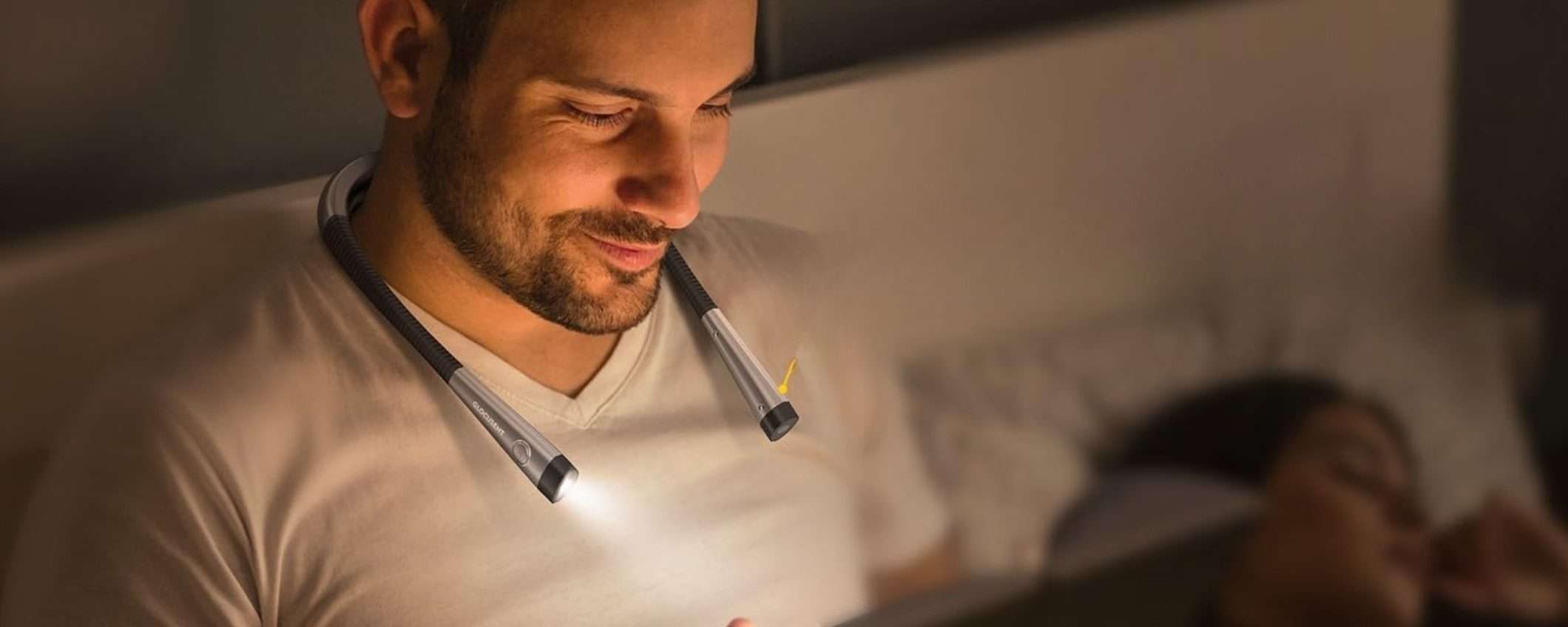 La GENIALE e comodissima lampada da lettura in offerta ad un super prezzo La GENIALE e comodissima lampada da lettura in offerta ad un super prezzo