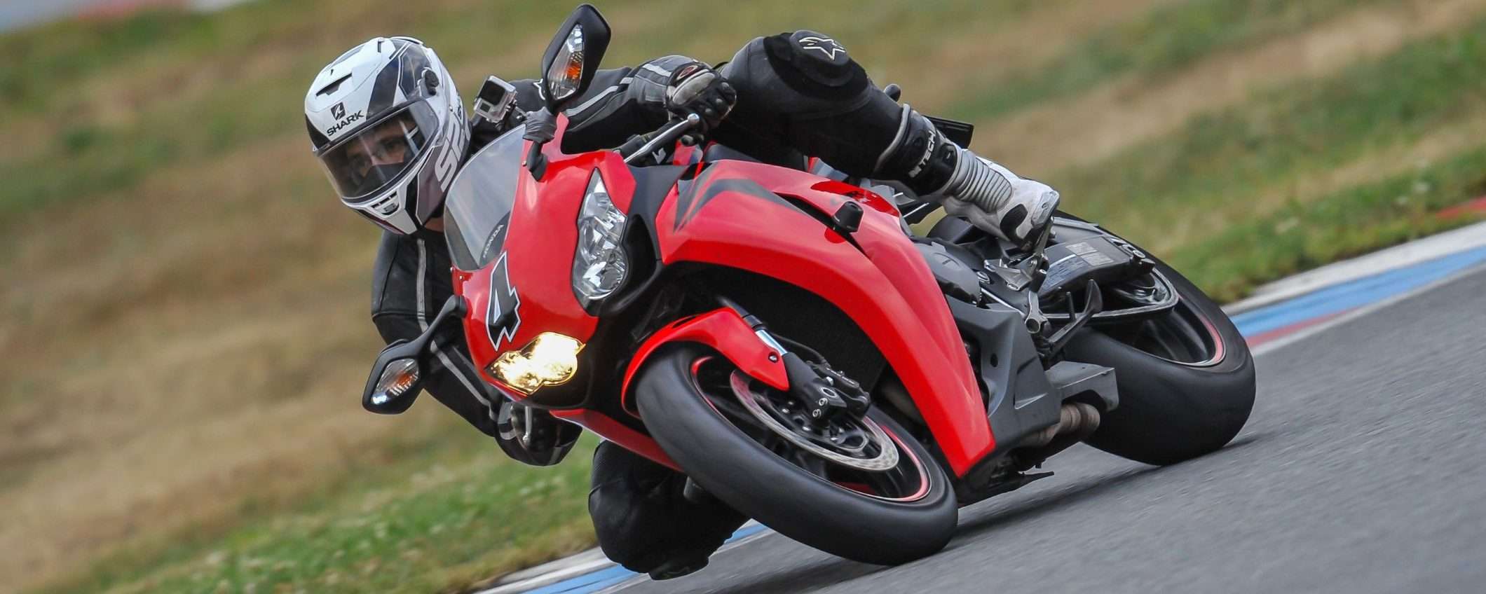 Festa motori su eBay: fino a 100 euro di sconto su prodotti per moto e scooter con il nuovo coupon Festa motori su eBay: fino a 100 euro di sconto su prodotti per moto e scooter con il nuovo coupon