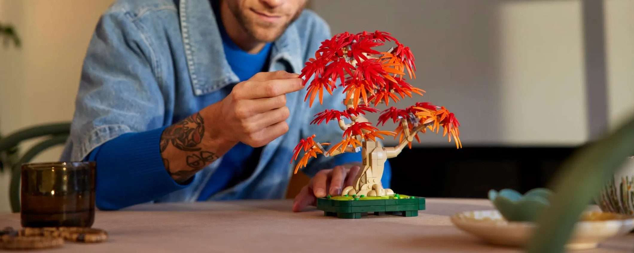 Il nuovo set LEGO Bonsai Acero Rosso Giapponese è disponibile per la prenotazione Il nuovo set LEGO Bonsai Acero Rosso Giapponese è disponibile per la prenotazione