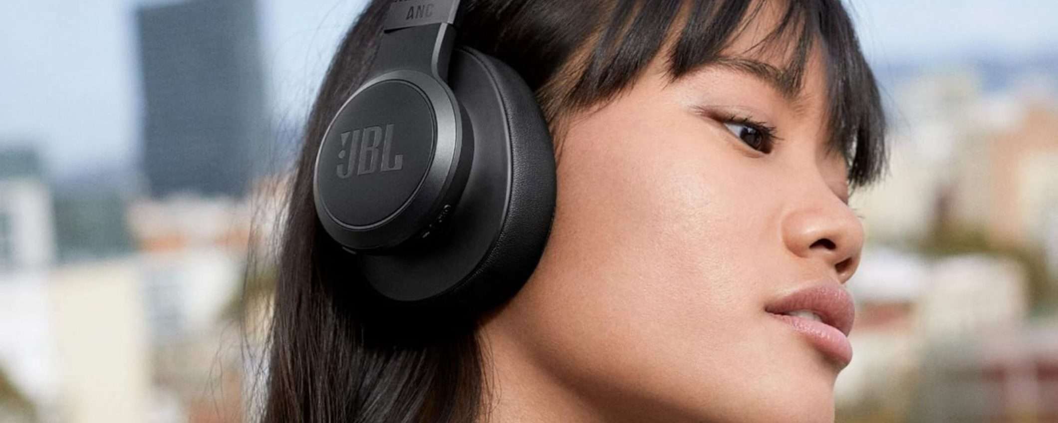 Autonomia INFINITA e sound POTENTE: JBL Live 660NC al 51% in MENO su Amazon Autonomia INFINITA e sound POTENTE: JBL Live 660NC al 51% in MENO su Amazon