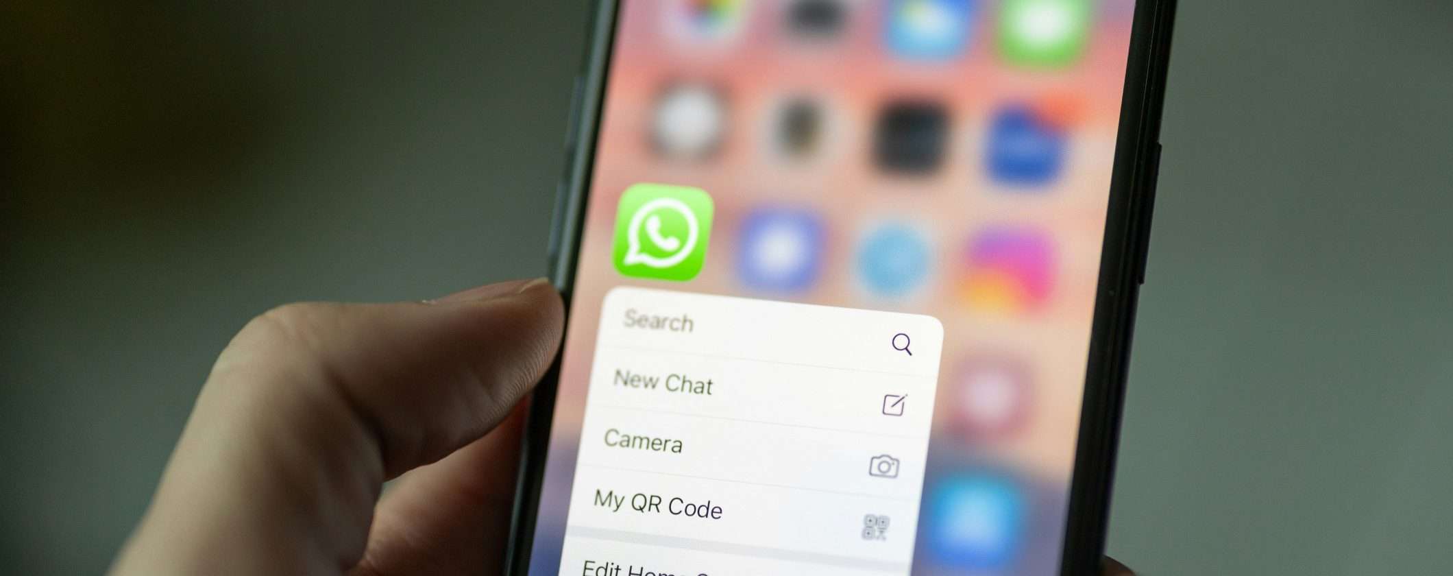 Con il prossimo aggiornamento WhatsApp non funzionerà più su molti smartphone Con il prossimo aggiornamento WhatsApp non funzionerà più su molti smartphone