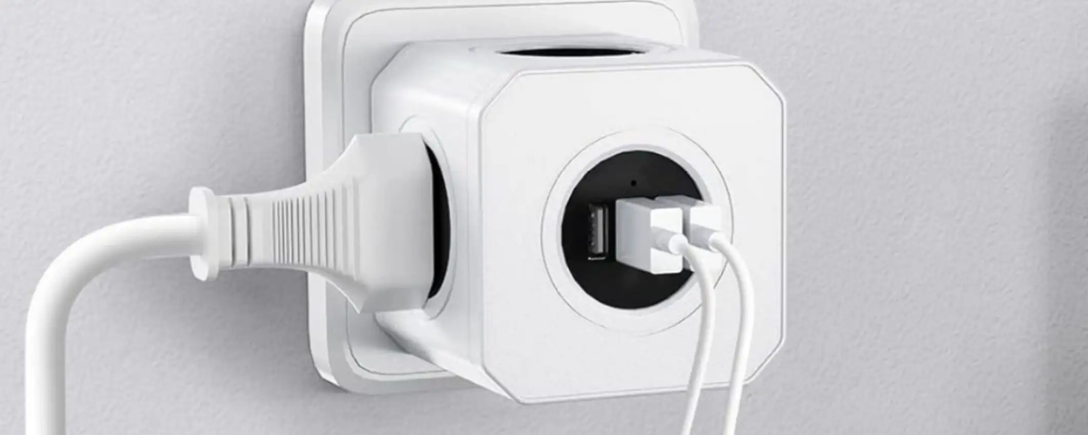 Multipresa a cubo 7 in 1: GENIALATA economica a zero ingombro (10,79€) Multipresa a cubo 7 in 1: GENIALATA economica a zero ingombro (10,79€)