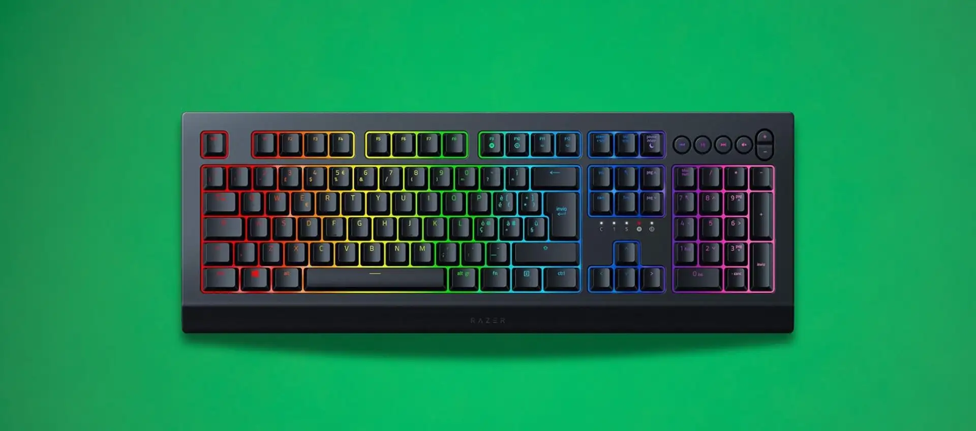 Razer Cynosa V2 in offerta a 38,48€ (-45%): tastiera da gaming RGB con tasti soft e layout ITA