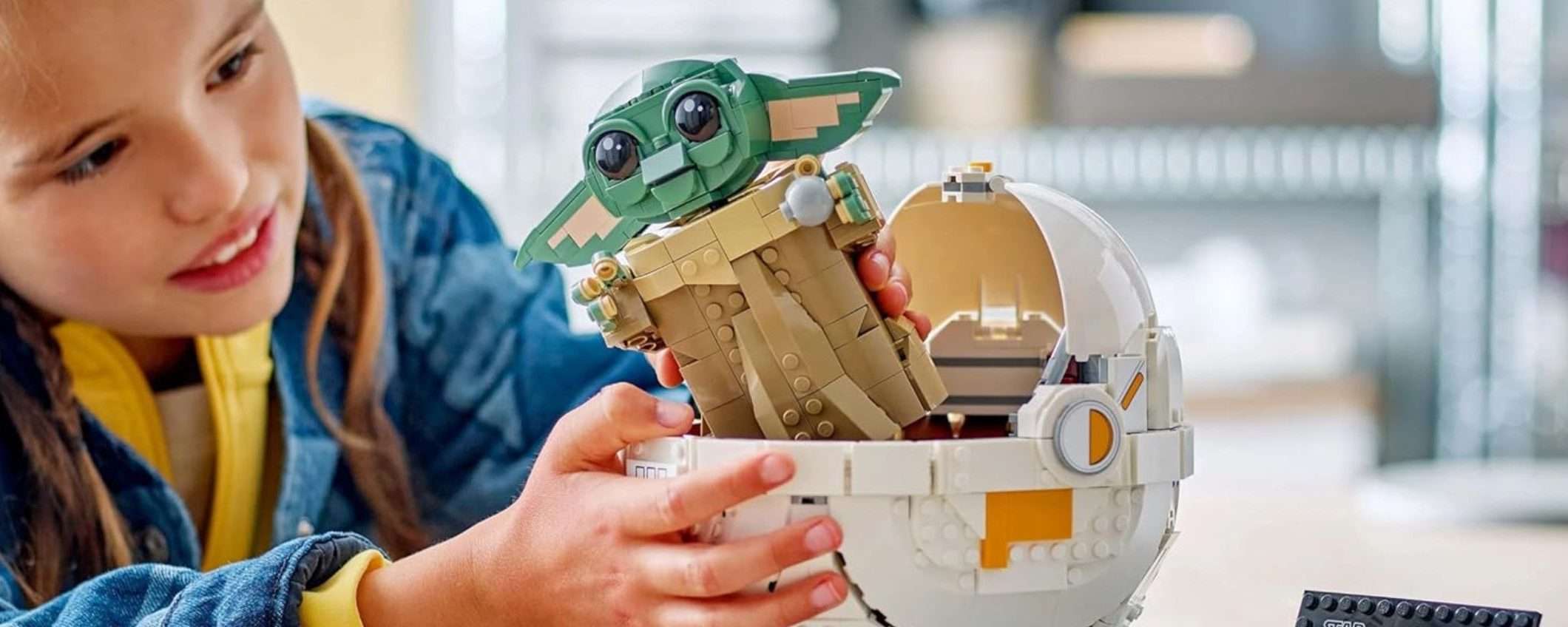 Set LEGO Grogu con Carrozzina: lo sconto per lo Star Wars Day è STELLARE (-25%) Set LEGO Grogu con Carrozzina: lo sconto per lo Star Wars Day è STELLARE (-25%)