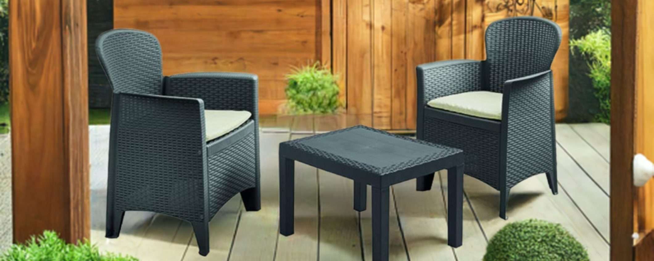 Set da giardino a 63€: prezzo BOMBA per due poltrone e un tavolino Set da giardino a 63€: prezzo BOMBA per due poltrone e un tavolino